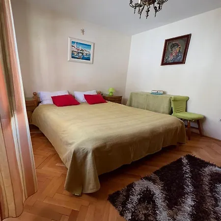 Lavanda Penthouse Apartment *